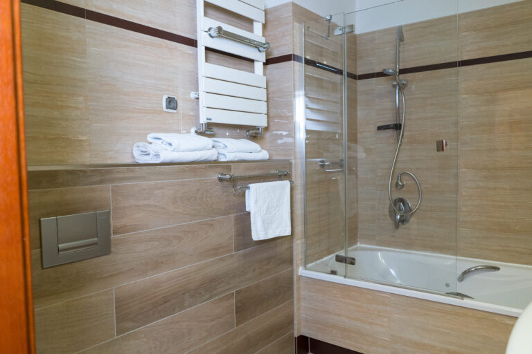 APA — Hotel Hubertus Rzeszów