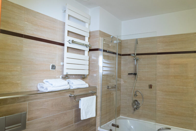 APA — Hotel Hubertus Rzeszów